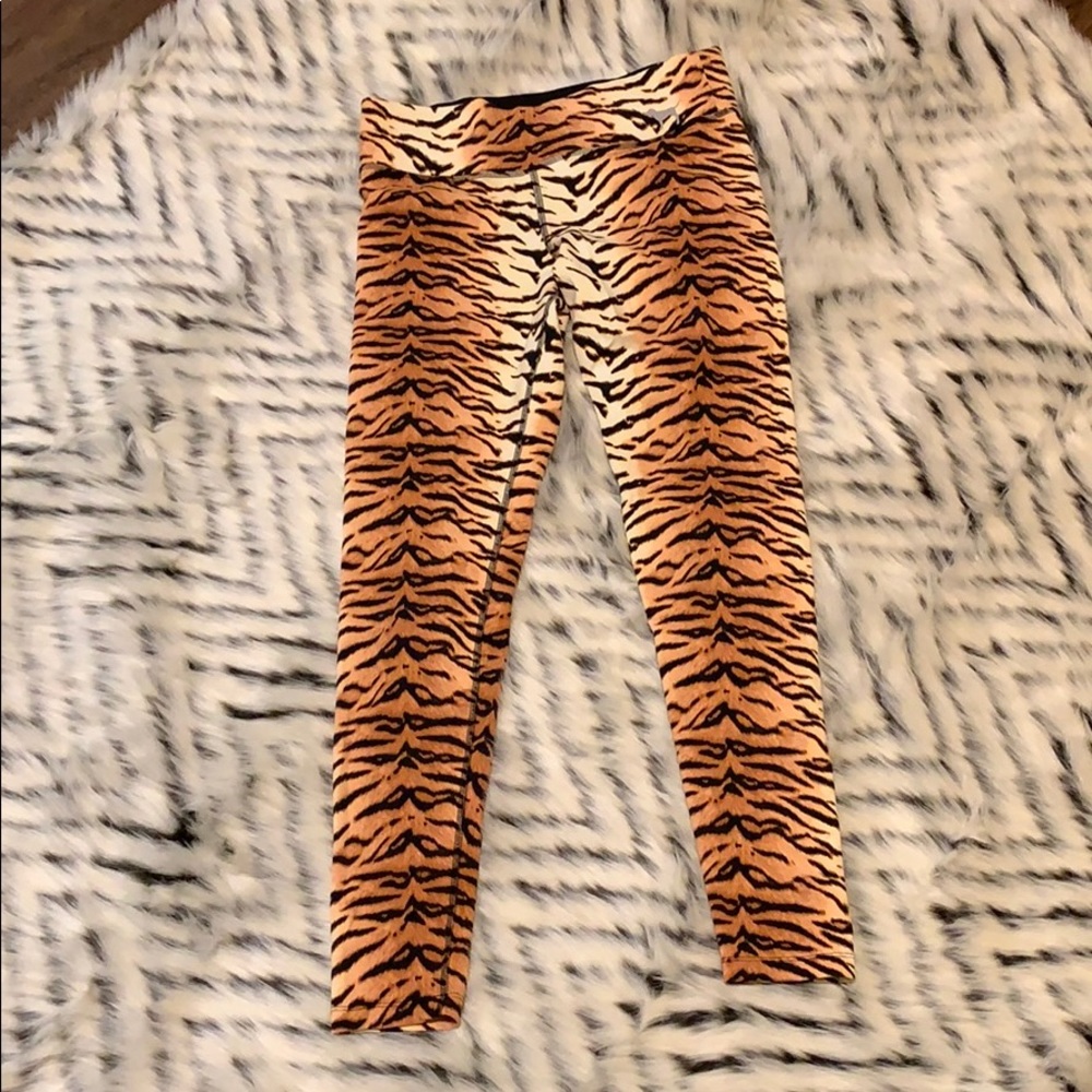 Victoria Secret Workout Leggings Animal Print